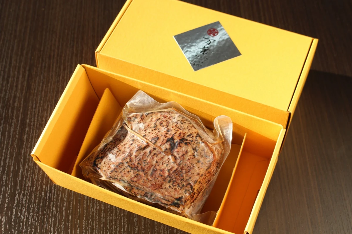 ★ご予約受付中！★【６月発送分】《お肉職人のとっておき》焦がし味噌香る近江牛ローストビーフ