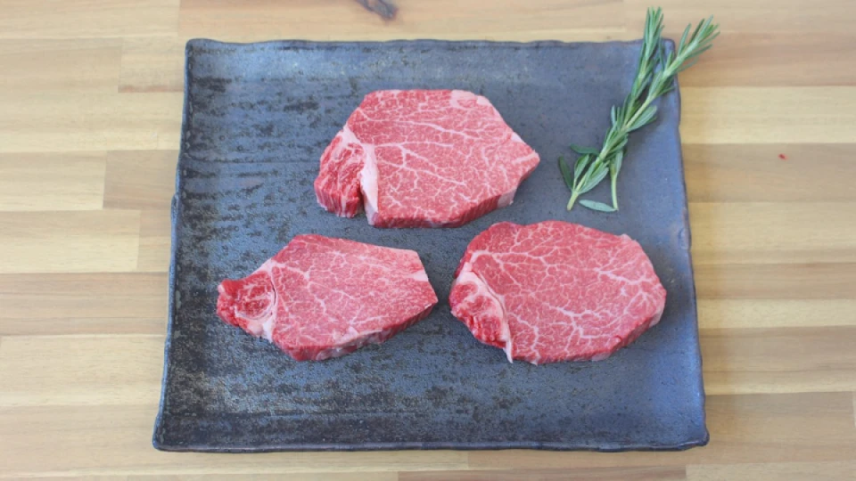 近江牛シャトーブリアンの美味しい食べ方！ステーキにはシンプルな味付けと付け合わせが最強！