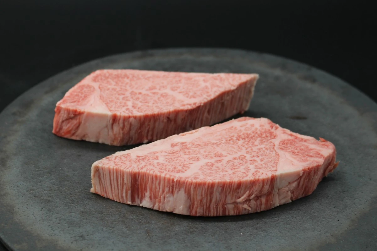 【冷蔵】近江牛　特選ヒレステーキ（ミニョン）150gカット