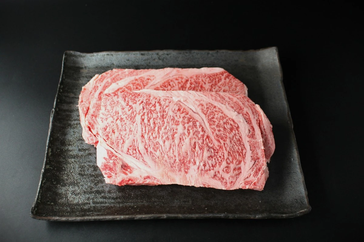 【冷蔵】近江牛　特選リブロースステーキ