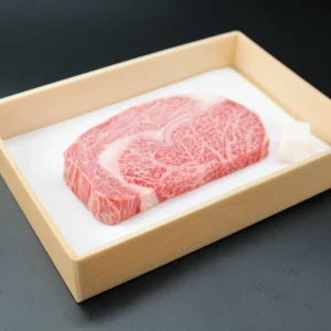 【冷凍】近江牛 特選リブロースステーキ《厚め》300g